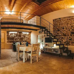 Hillary's Loft , Alghero Italia