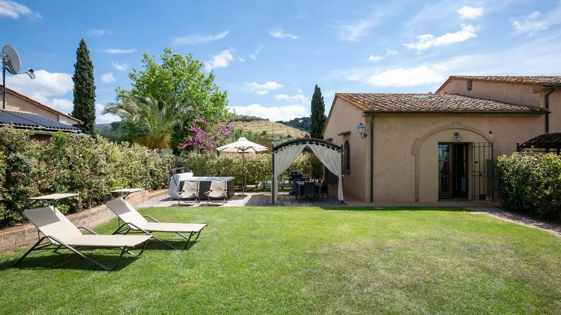 Podere Vignanova Accommodations & Spa Castagneto Carducci Frühstückspension