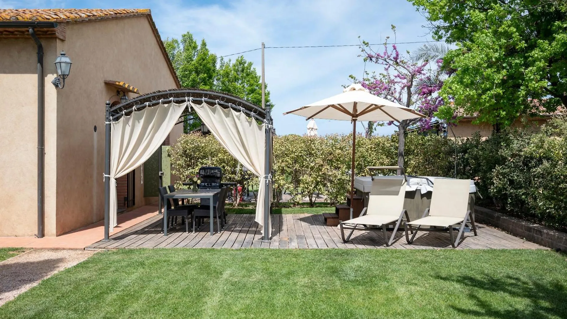 Podere Vignanova Accommodations & Spa Castagneto Carducci 0*,  Italien